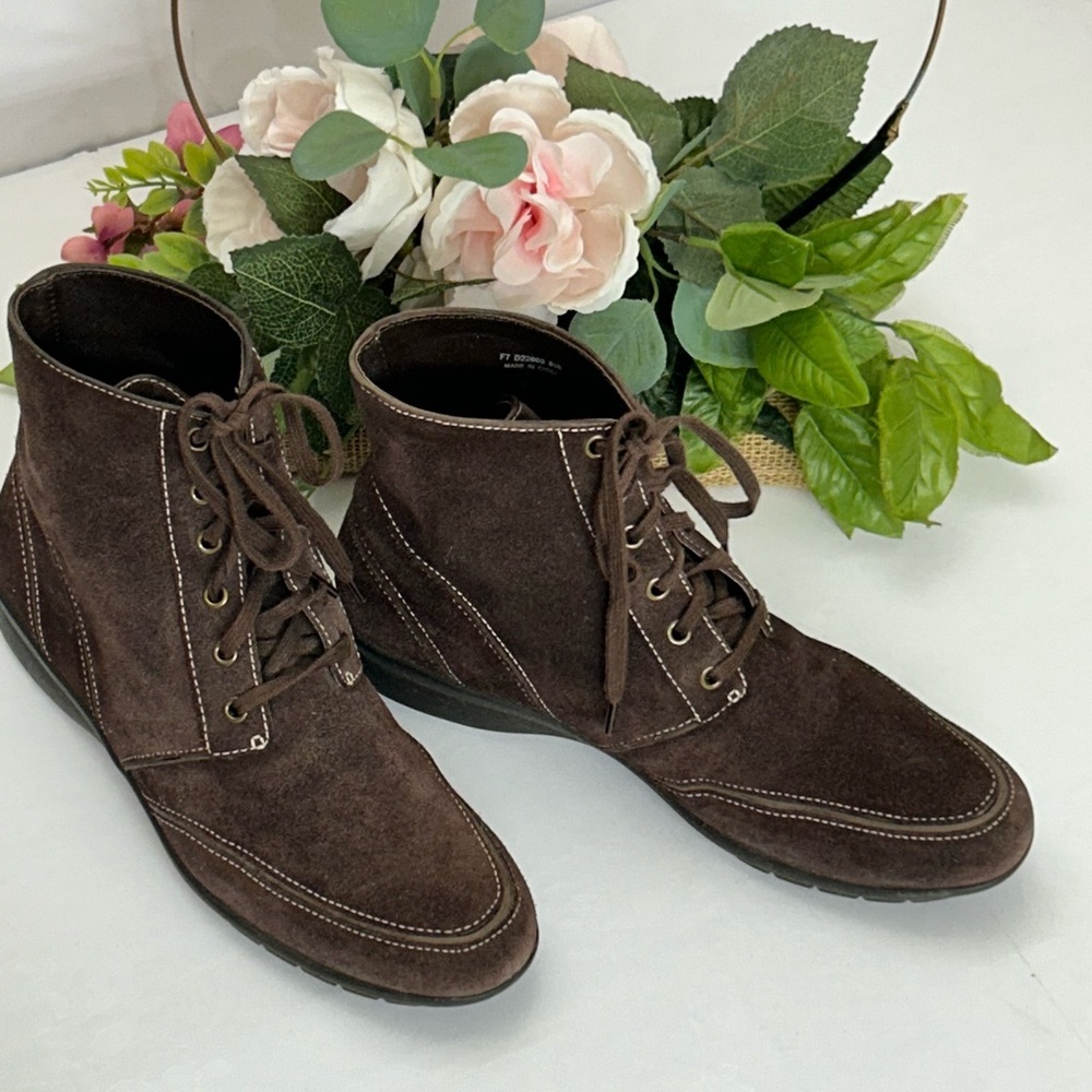 Brown Suede Men's Boots